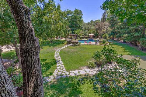 4445 Mapel Ln, Carmichael, CA 95608 photo 1