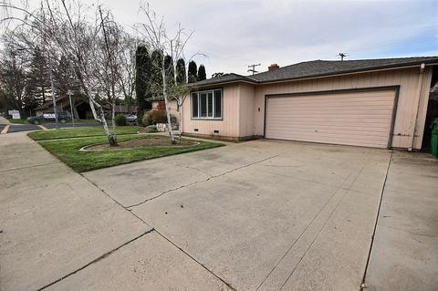 2225 W Lodi Ave, Lodi, CA 95242 photo 2