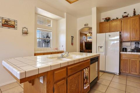 1972 Lauritson Ln, Manteca, CA 95336 photo 4