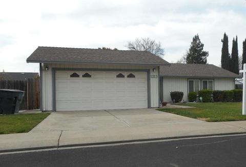 1213 Peek Ave, Modesto, CA 95358 photo 1