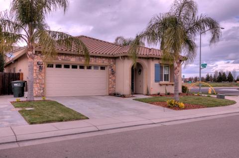 2437 Trident Dr, Modesto, CA 95355 photo 2