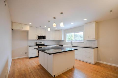 1027 Alameda Dr, Modesto, CA 95351 photo 10