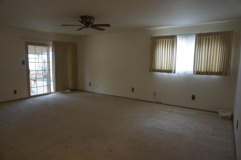 1427 Olson Dr, Gustine, CA 95322 photo 3