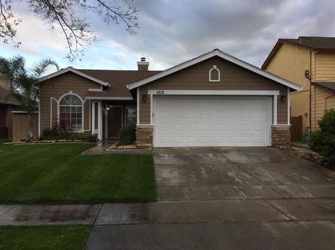1212 Moonlight Dr, Ceres, CA 95307 photo 1
