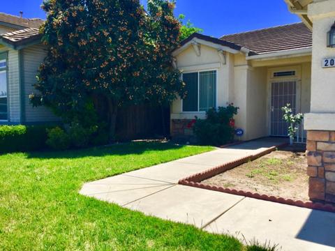 2002 Winter Haven Dr, Turlock, CA 95382 photo 5