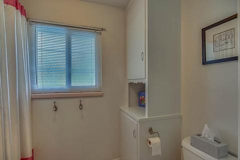330 La Setta Dr, Lodi, CA 95242 photo 11