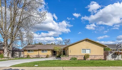 330 La Setta Dr, Lodi, CA 95242 photo 1