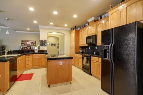 2704 Paradise Dr, Lodi, CA 95242 photo 9