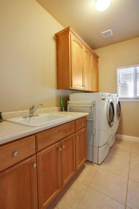 2704 Paradise Dr, Lodi, CA 95242 photo 18