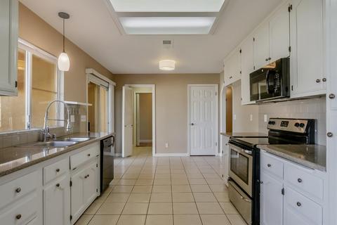 206 Evergreen Dr, Lodi, CA 95242 photo 13