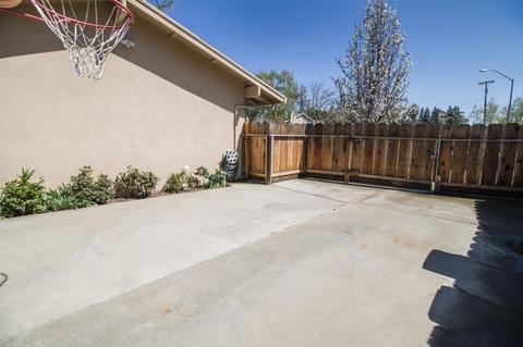 2221 Carleton Dr, Turlock, CA 95382 photo 27