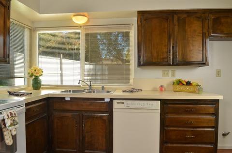 1065 Half Dome Ct, Merced, CA 95340 photo 4