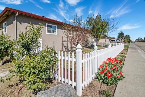 935 Baker Dr, Ripon, CA 95366 photo 4