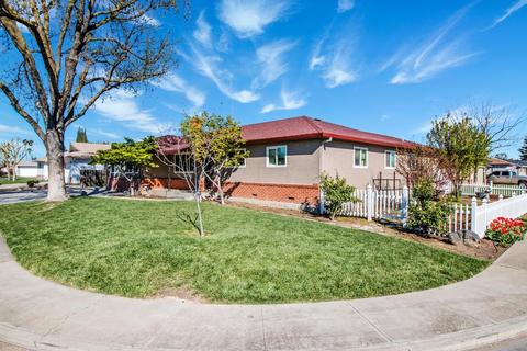 935 Baker Dr, Ripon, CA 95366 photo 3