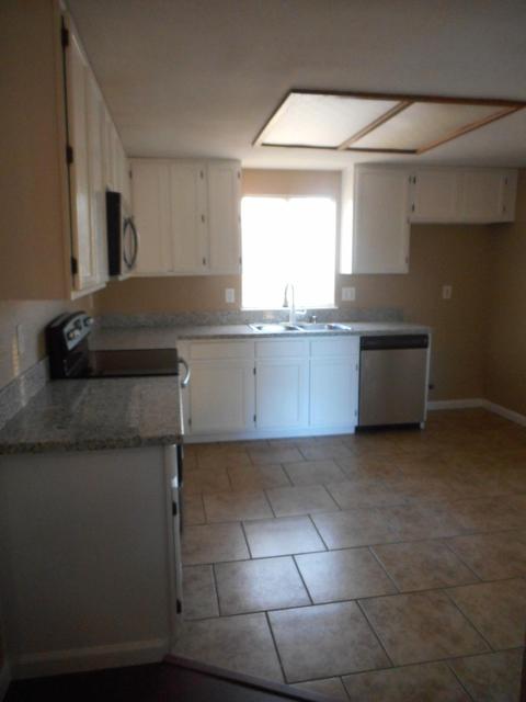 1200 Dezzani Ln, Modesto, CA 95358 photo 4