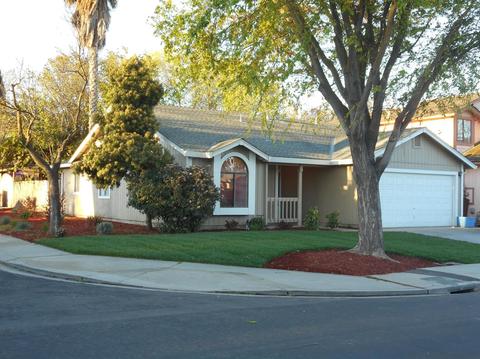 1200 Dezzani Ln, Modesto, CA 95358 photo 2