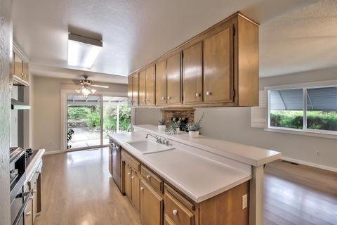 6306 Hilltop Dr, Carmichael, CA 95608 photo 13