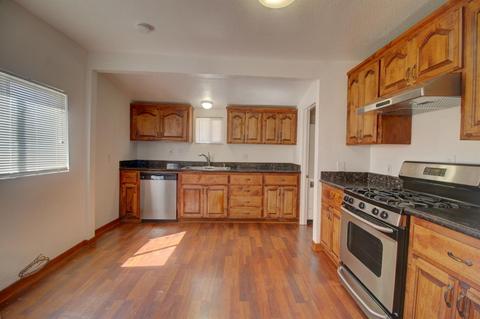 705 Lassen Ave, Modesto, CA 95358 photo 2