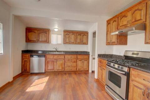 705 Lassen Ave, Modesto, CA 95358 photo 3