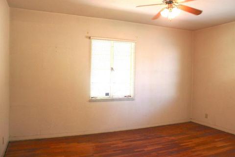 1944 Evergreen Ave, Modesto, CA 95350 photo 9