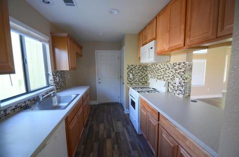 607 Downing Dr, Galt, CA 95632 photo 7