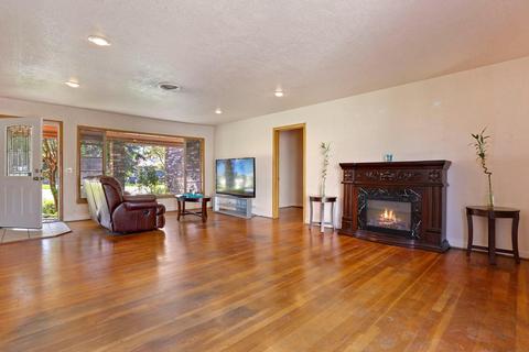 511 Cardinal St, Lodi, CA 95240 photo 3