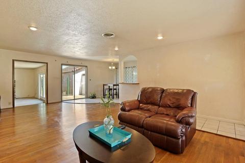 511 Cardinal St, Lodi, CA 95240 photo 4