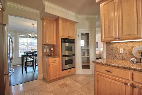 3917 Pomo Pl, Davis, CA 95618 photo 15