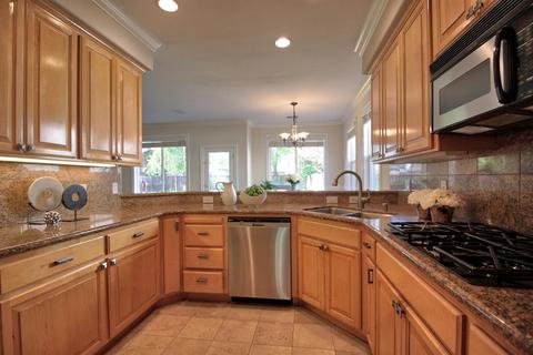 3917 Pomo Pl, Davis, CA 95618 photo 3