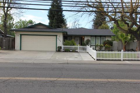 2720 E Orangeburg Ave, Modesto, CA 95355 photo 1