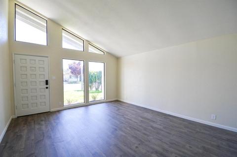 827 Carson Ave, Manteca, CA 95337 photo 3