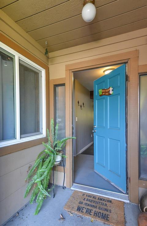 940 Lobos Ct, Manteca, CA 95336 photo 2