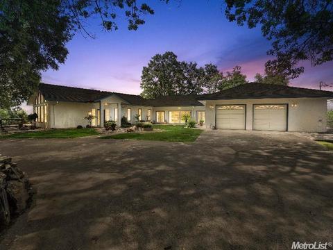 13189 Trent Ct, Jackson, CA 95642 photo 2