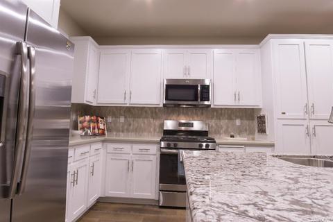 3829 Lookout Dr, Modesto, CA 95355 photo 5