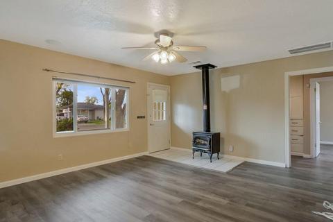 213 Emerson Ave, Modesto, CA 95350 photo 9