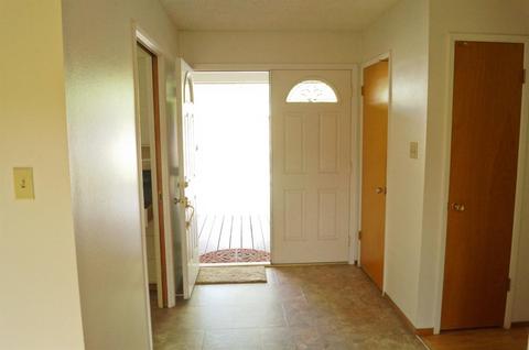 907 Chateau Dr, Modesto, CA 95355 photo 4