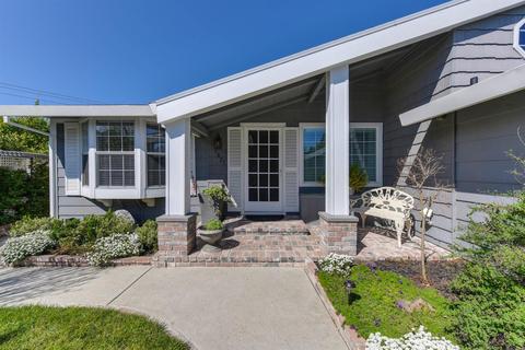 1821 Fairchild Dr, Carmichael, CA 95608 photo 2
