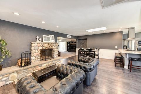 4418 Northampton Dr, Carmichael, CA 95608 photo 9