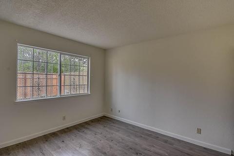 1817 Knickerbocker Dr, Stockton, CA 95210 photo 14