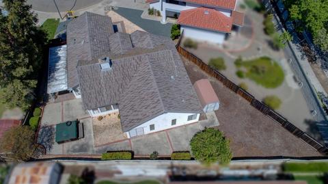 1850 Heather Ct, Tracy, CA 95377 photo 2