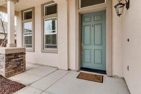 551 Catmint St, Manteca, CA 95337 photo 2