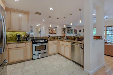 2416 Bates, Davis, CA 95618 photo 9