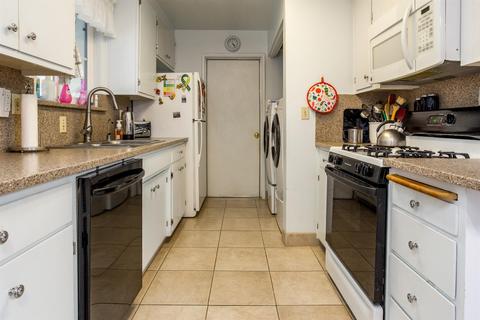426 Orlando Ln, Lathrop, CA 95330 photo 12