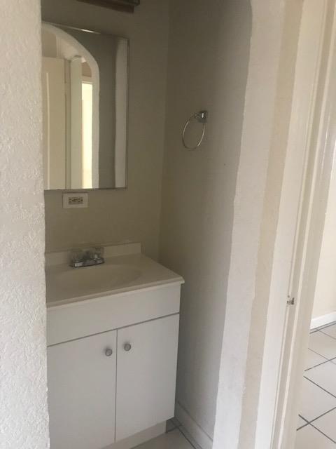 445 Oak St, Modesto, CA 95351 photo 9
