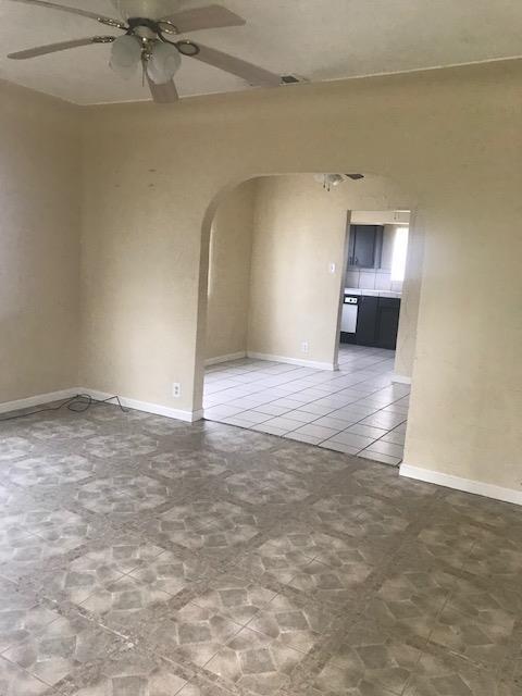 445 Oak St, Modesto, CA 95351 photo 2