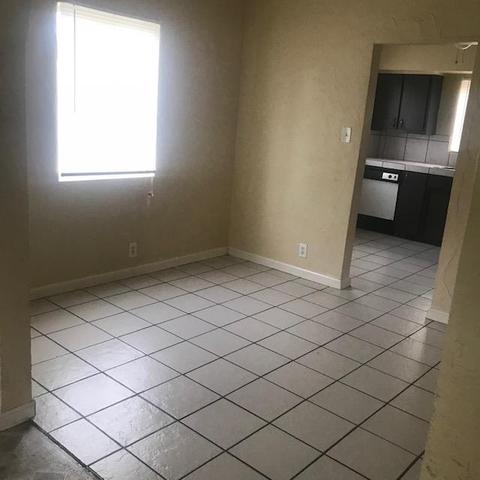 445 Oak St, Modesto, CA 95351 photo 3