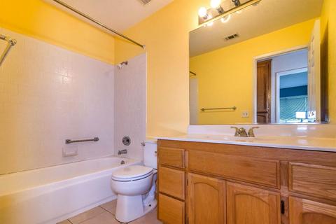 654 Downing Dr, Galt, CA 95632 photo 17
