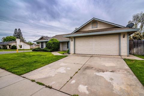 654 Downing Dr, Galt, CA 95632 photo 3