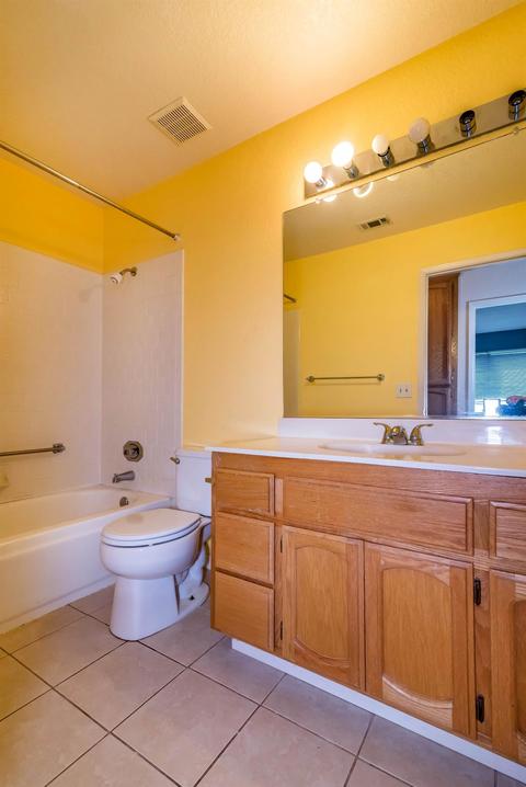 654 Downing Dr, Galt, CA 95632 photo 18