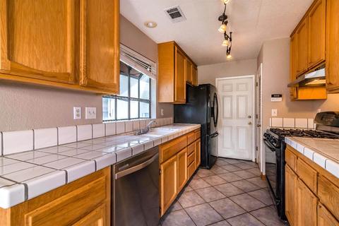 654 Downing Dr, Galt, CA 95632 photo 10